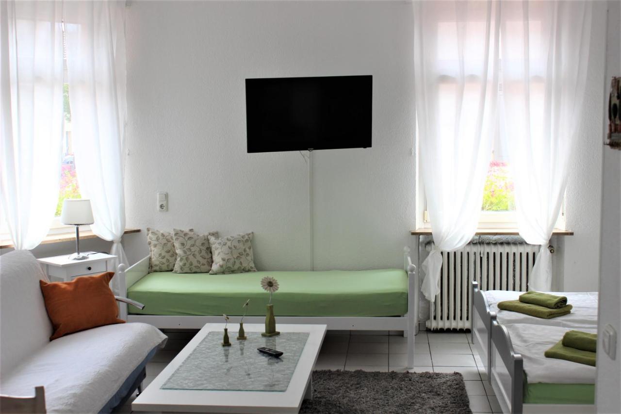 Hotel Zur Post Schwanheim フランクフルト エクステリア 写真